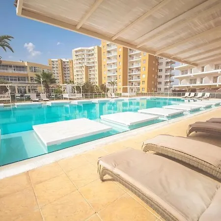 Apartment At Caesar *